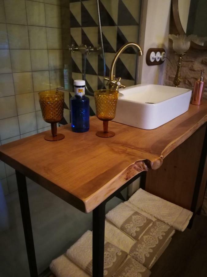 La Casa Dels Ocells (Adults Only) Bed and Breakfast Granollers de Florejacs Eksteriør billede
